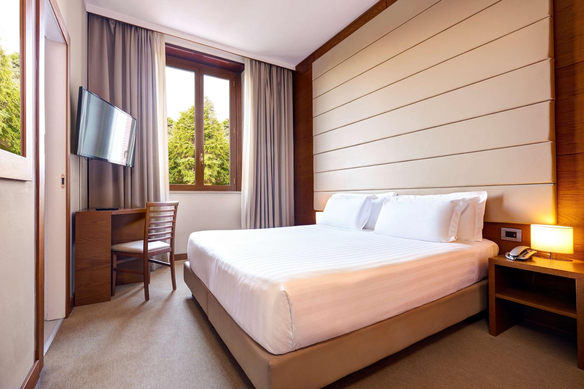 Occidental Aurelia Hotel Rome Exterior photo