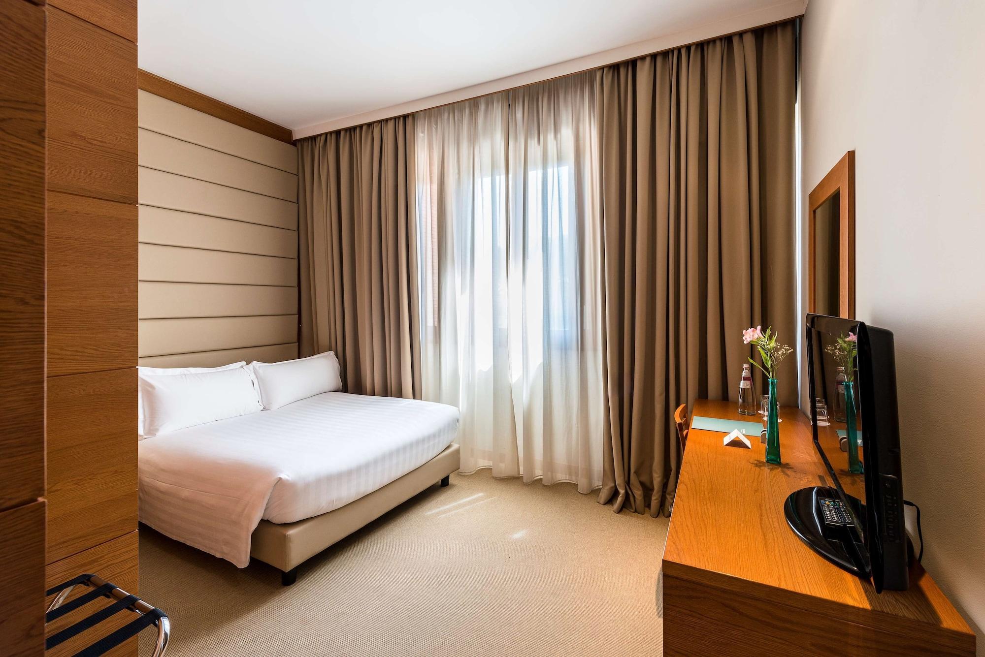 Occidental Aurelia Hotel Rome Exterior photo